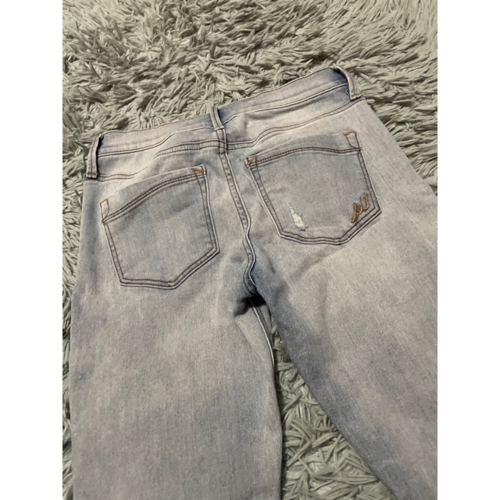 Mid Rise Distressed Legging - Picture 3 of 7